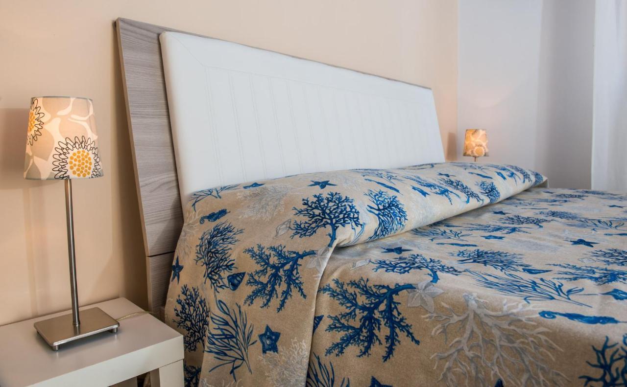 Bed and Breakfast La Castellese Aci Castello Exterior foto